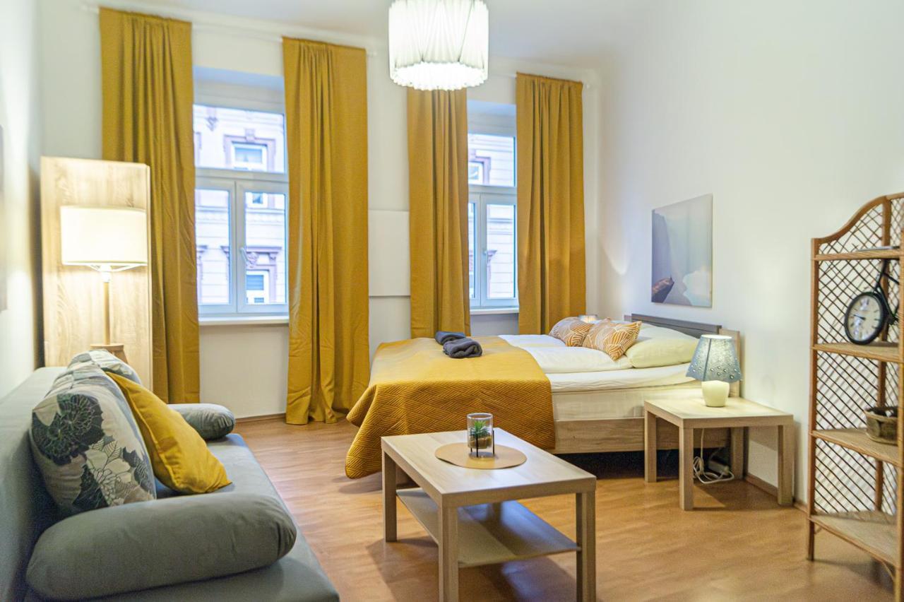 Economy 1Br Apartment Well Connected To The Whole City Viena Exterior foto
