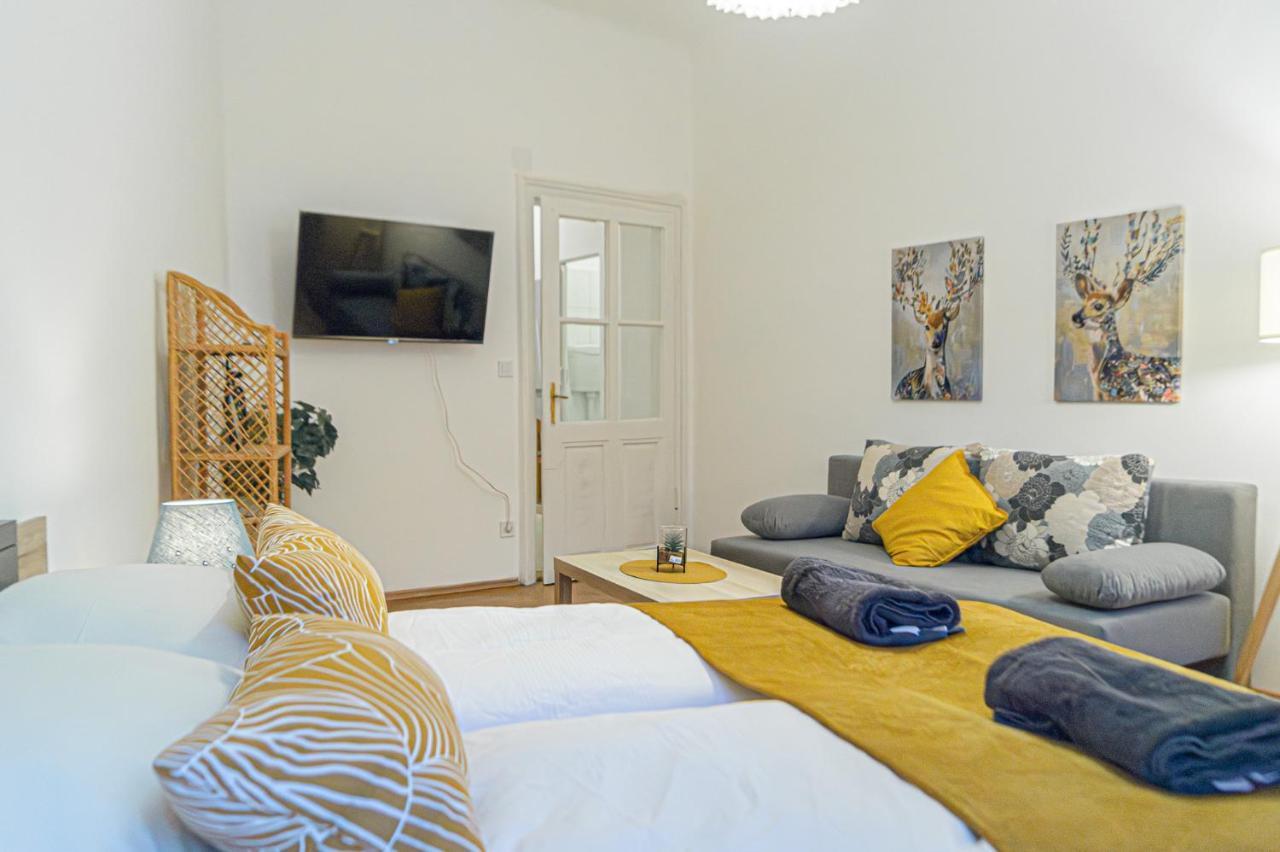 Economy 1Br Apartment Well Connected To The Whole City Viena Exterior foto